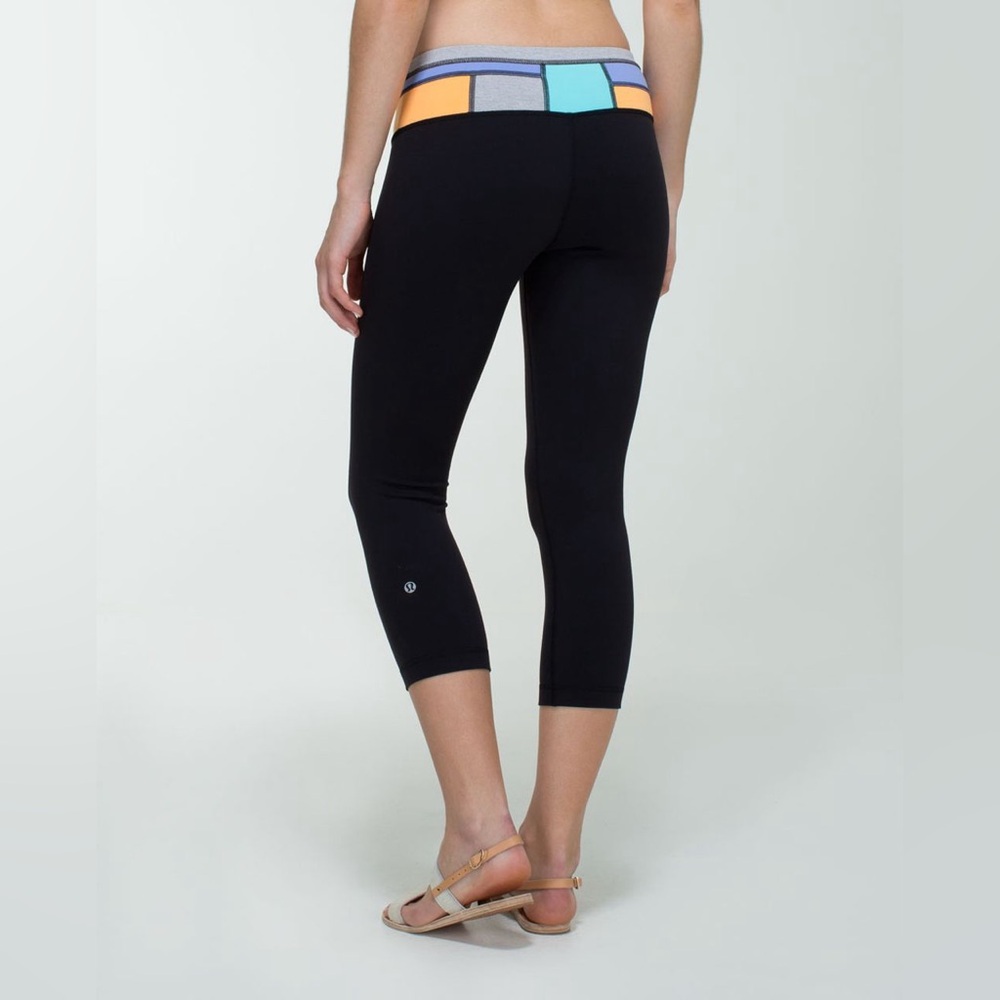 lululemon athletica Wunder Under Crop Full-On Luon in Black Quilt Spring Size: 6